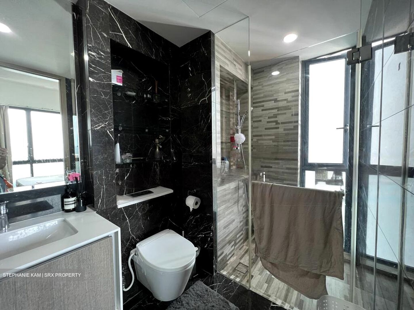 J Gateway (D22), Condominium #442446571